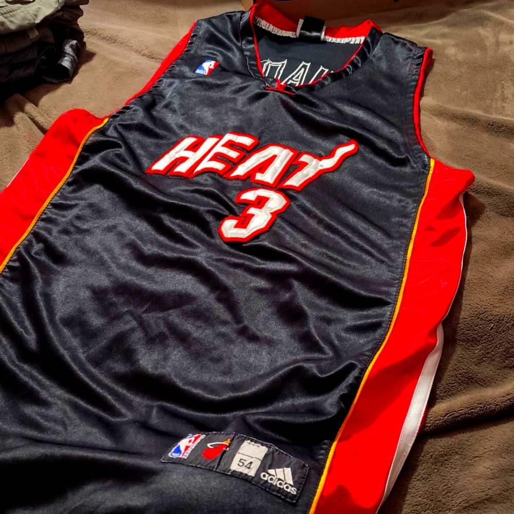 Dwyane Wade Black Miami Heat Jersey. 54/XL